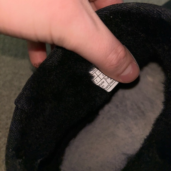 Ultra Mini Uggs - Picture 7 of 8